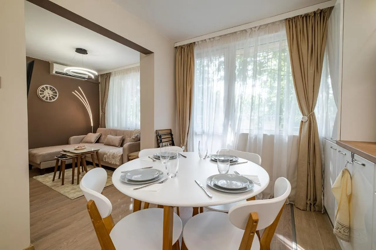 Second Home Next To Sea Garden Varna Apartment